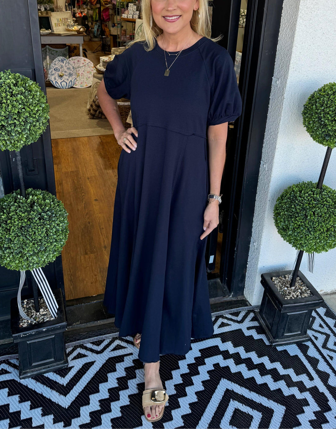Claire | Chic Puff Sleeve Round Neck Maxi Dress